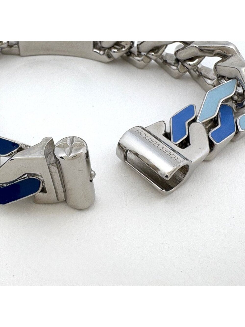 Louis Vuitton Bracelet Chain Links Monogram Metal Silver Blue - Picture 2 of 6